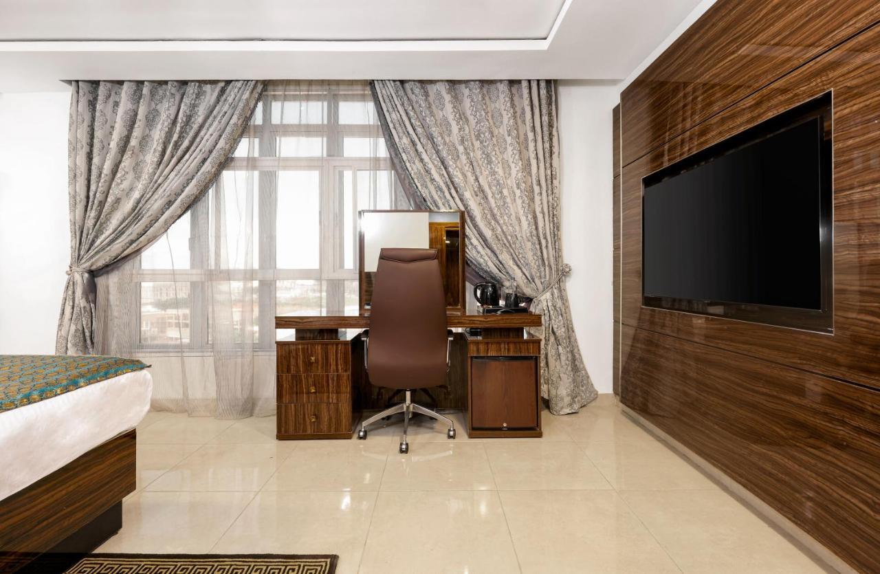 אבוג'ה Aveon Hotel מראה חיצוני תמונה