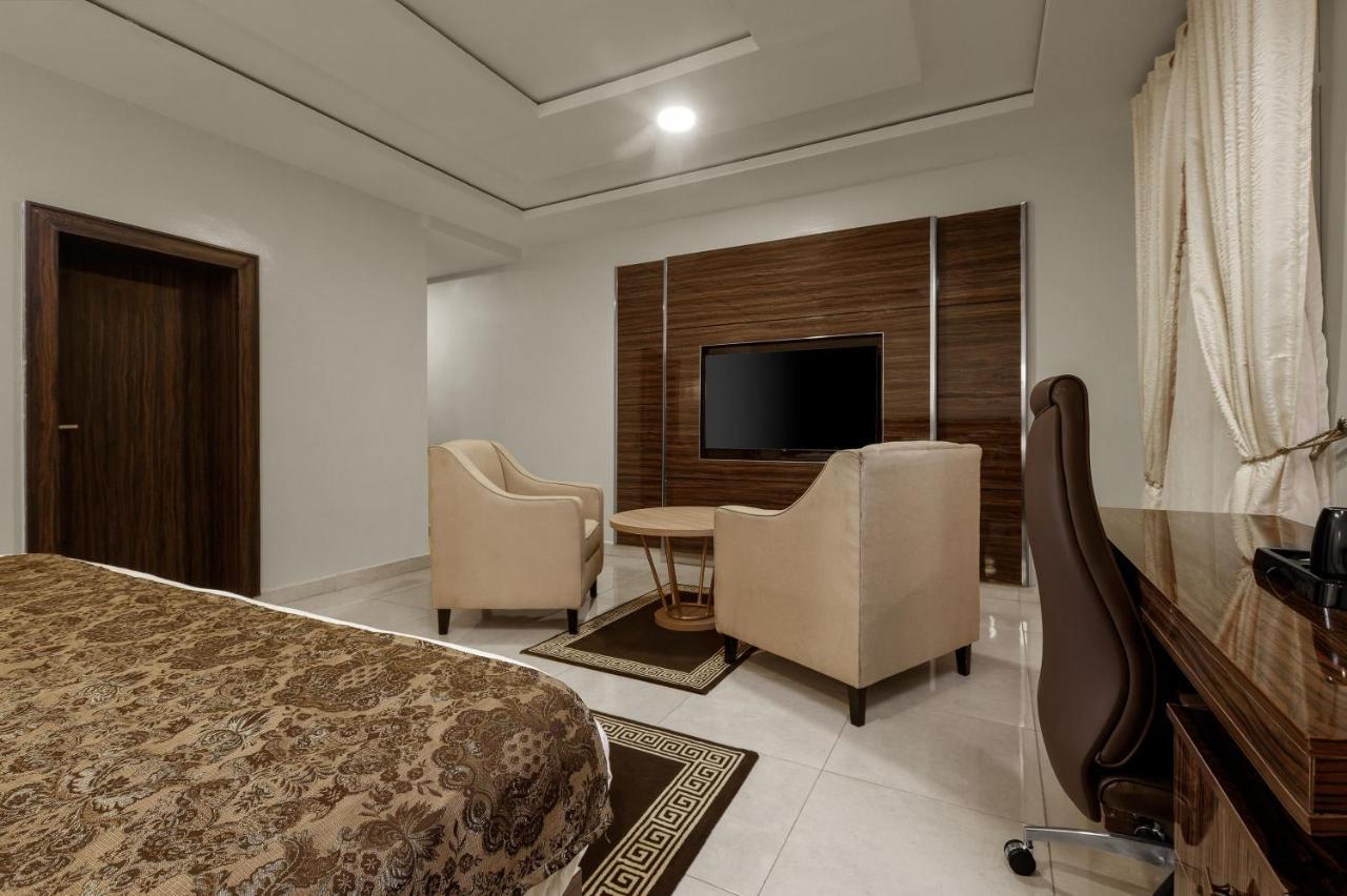 אבוג'ה Aveon Hotel מראה חיצוני תמונה