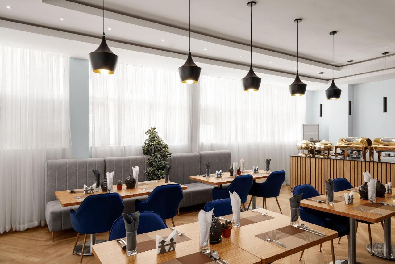 אבוג'ה Aveon Hotel מראה חיצוני תמונה