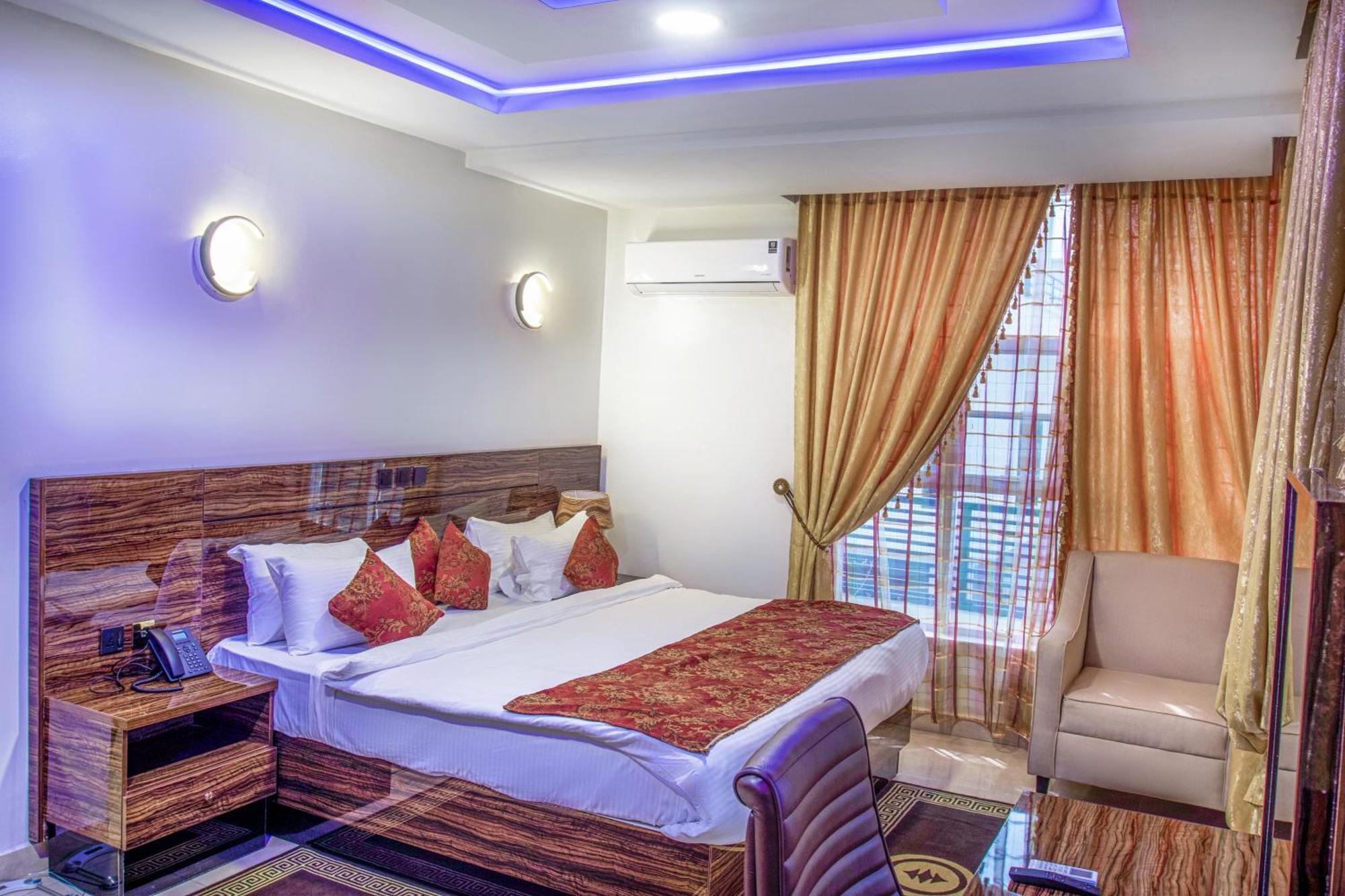 אבוג'ה Aveon Hotel מראה חיצוני תמונה
