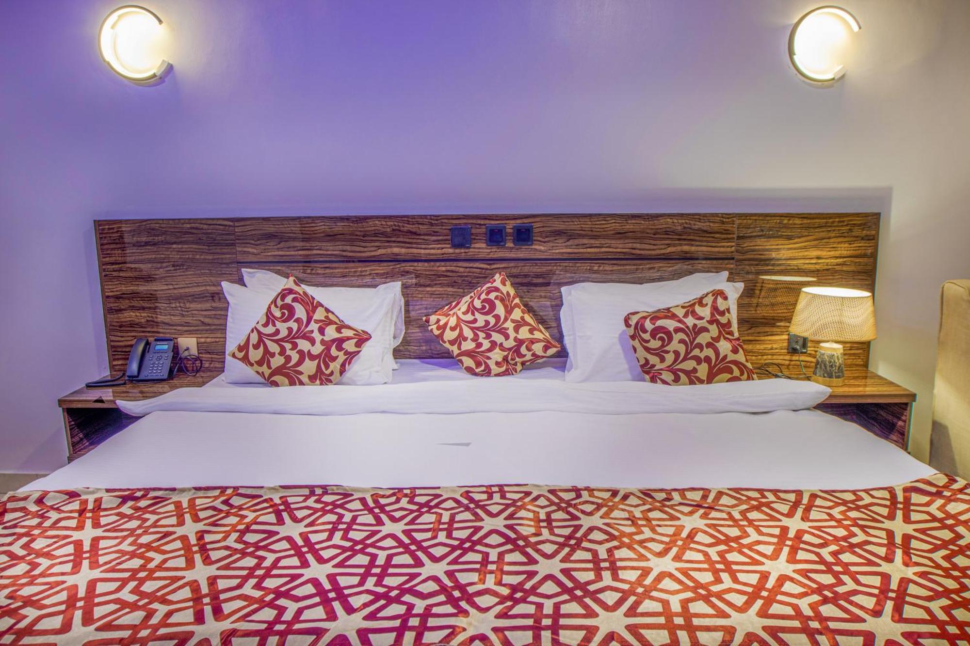 אבוג'ה Aveon Hotel מראה חיצוני תמונה