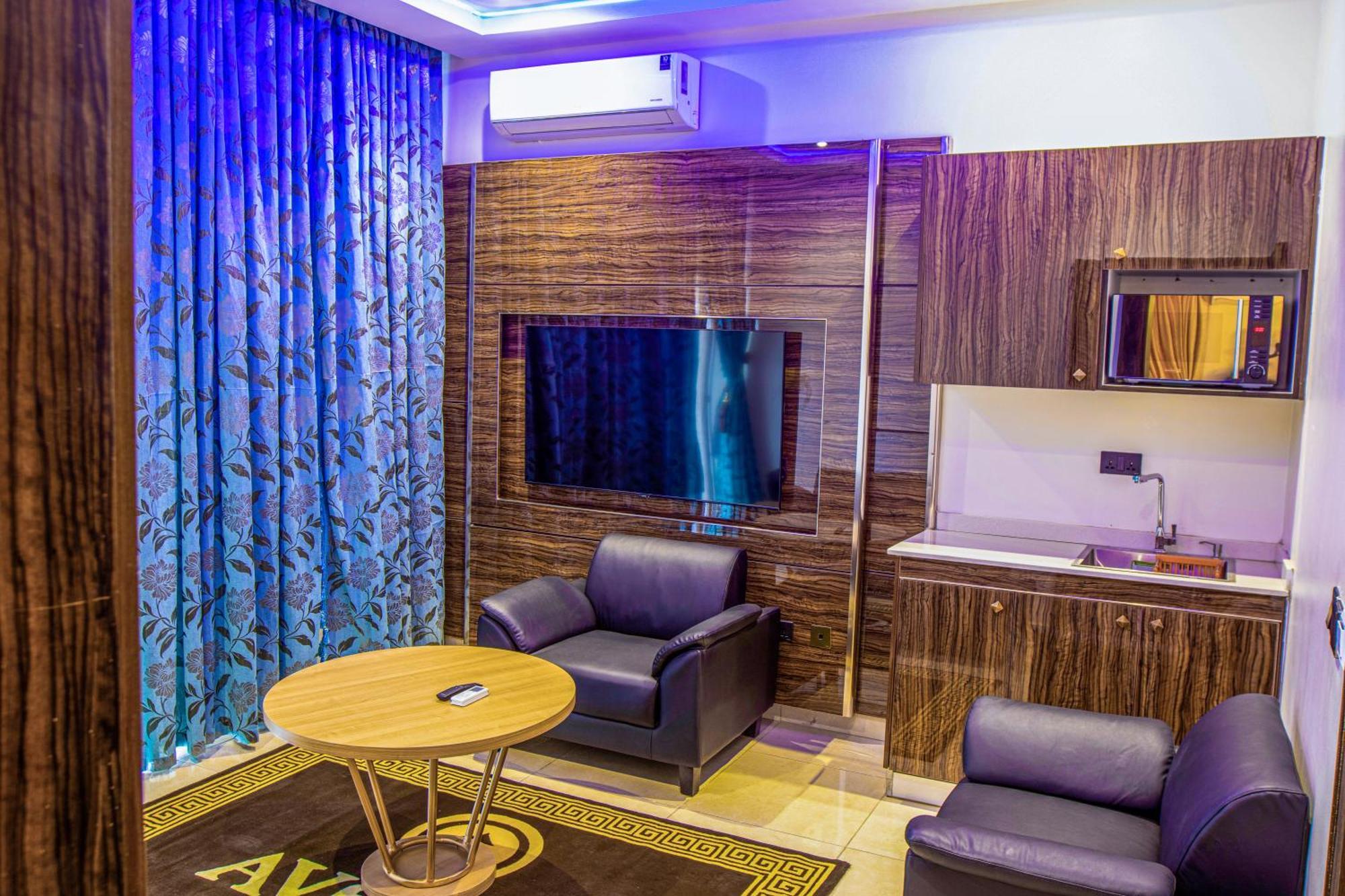 אבוג'ה Aveon Hotel מראה חיצוני תמונה