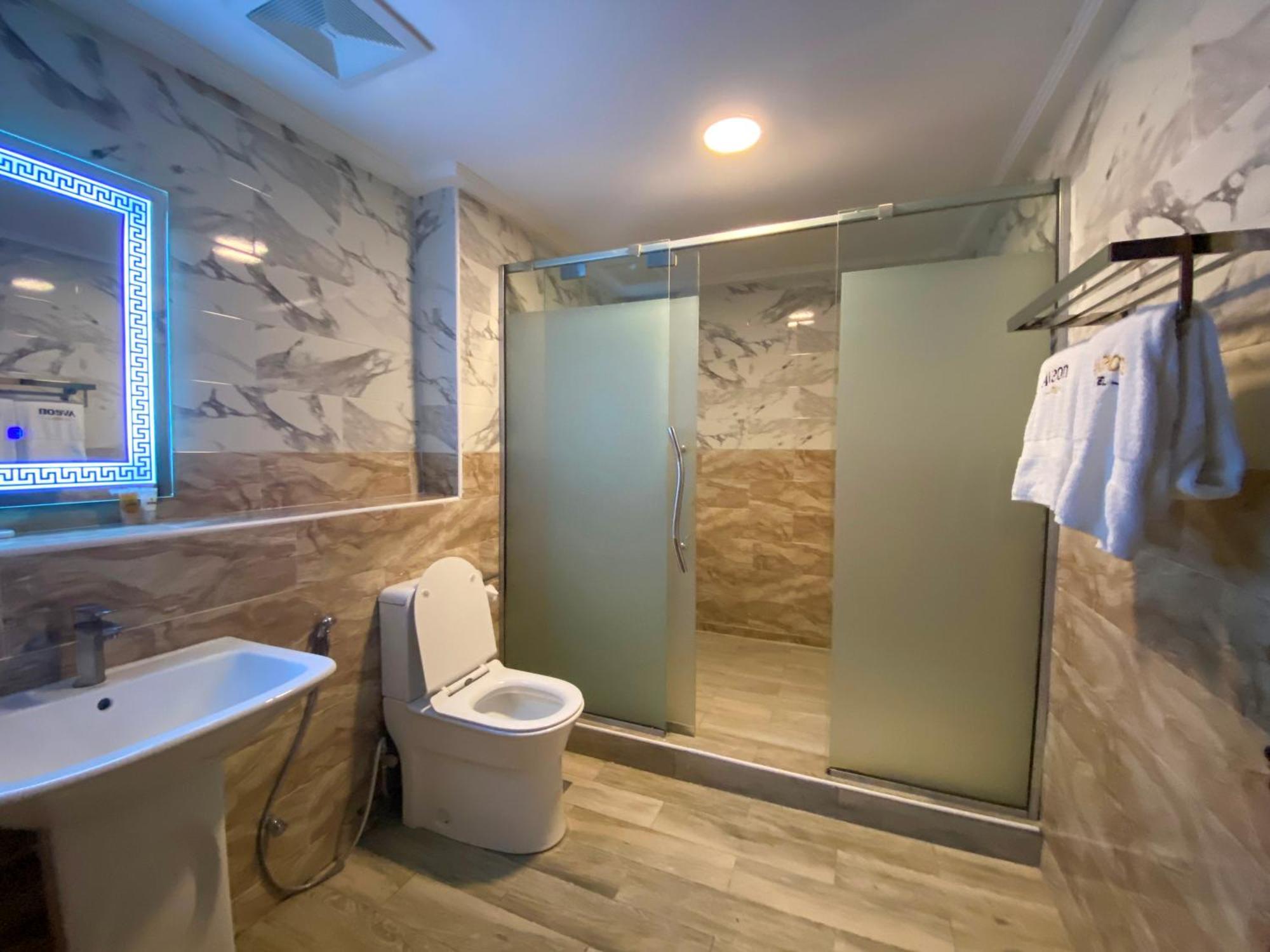 אבוג'ה Aveon Hotel מראה חיצוני תמונה